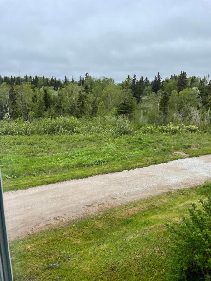 Lush'S Cottages Cormack Екстер'єр фото