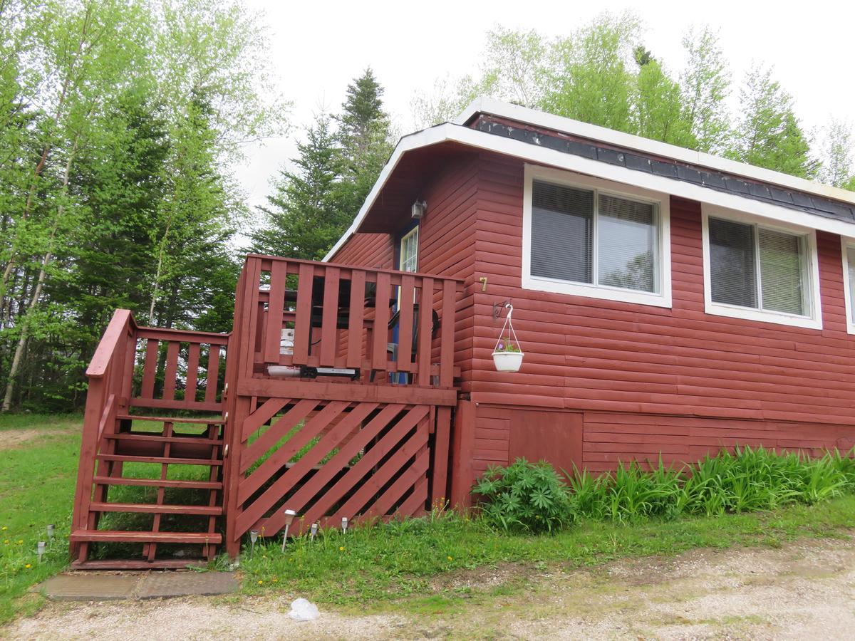 Lush'S Cottages Cormack Екстер'єр фото
